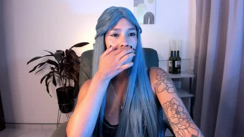 Snapshot of ginnaaaa_ chatting on 04/10/26, 01:33 Ginnaa online show from 04/10/26, 01:33