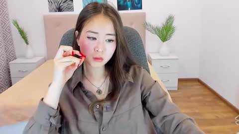 Ginny online show from 12/05/24, 04:34