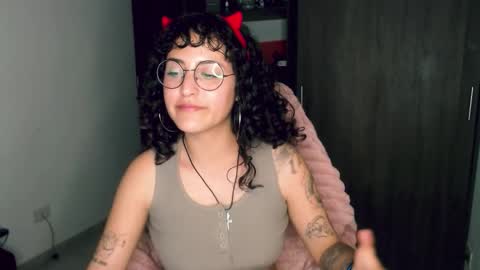 Snapshot of giny_bean chatting on 02/15/26, 07:51 giny_bean online show from 02/15/26, 07:51