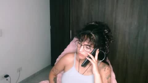 Snapshot of giny_bean chatting on 04/15/26, 01:23 giny_bean online show from 04/15/26, 01:23