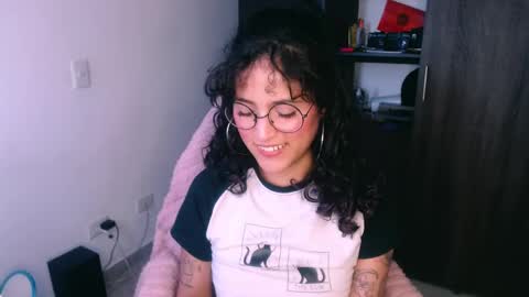 Snapshot of giny_bean chatting on 05/15/26, 10:39 giny_bean online show from 05/15/26, 10:39