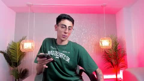Snapshot of gio_carangi chatting on 03/29/26, 03:28 Gio Carangi online show from 03/29/26, 03:28