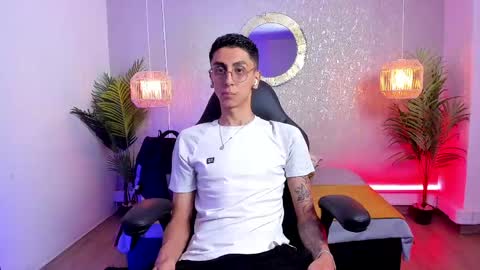Snapshot of gio_carangi chatting on 04/28/26, 03:22 Gio Carangi online show from 04/28/26, 03:22