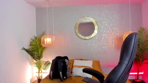 Snapshot of gio_carangi chatting on 05/05/26, 02:52 Gio Carangi online show from 05/05/26, 02:52