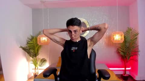 Snapshot of gio_carangi chatting on 05/09/26, 02:50 Gio Carangi online show from 05/09/26, 02:50