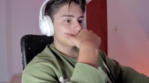 Snapshot of gio_russo chatting on 01/14/26, 05:07 GioRusso online show from 01/14/26, 05:07
