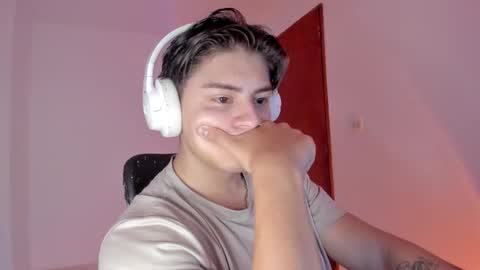 Snapshot of gio_russo chatting on 01/17/26, 03:28 GioRusso online show from 01/17/26, 03:28