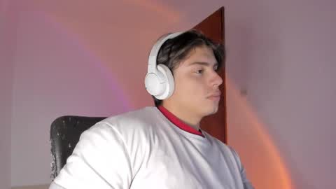 Snapshot of gio_russo chatting on 04/02/26, 01:25 GioRusso online show from 04/02/26, 01:25