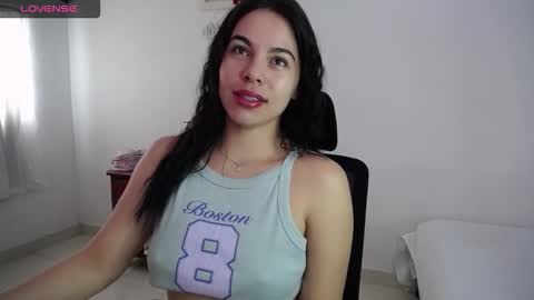 Snapshot of giorivera199 chatting on 10/28/25, 01:58 GIO RIVERA online show from 10/28/25, 01:58