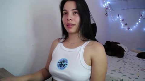 Snapshot of giorivera199 chatting on 11/19/25, 04:01 GIO RIVERA online show from 11/19/25, 04:01