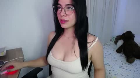 Snapshot of giorivera199 chatting on 01/19/26, 06:39 GIO RIVERA online show from 01/19/26, 06:39