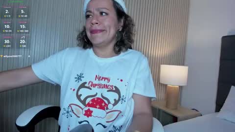 G I S E P L A online show from 12/23/24, 01:03