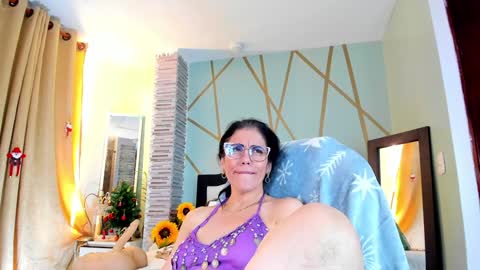 Girasol Walton online show from 12/26/24, 08:11