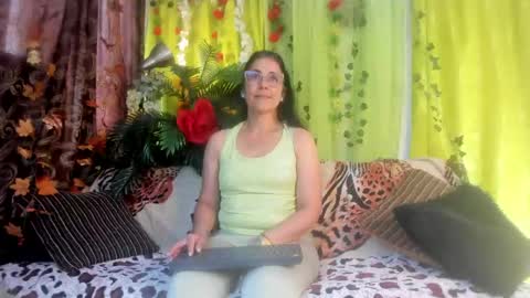 Girasol Walton online show from 05/31/26, 01:29