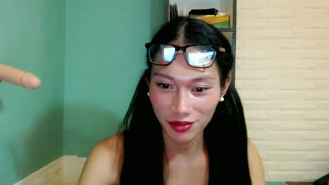 Snapshot of girl4uvanessaxxx chatting on 06/22/26, 03:31 Vanessa online show from 06/22/26, 03:31