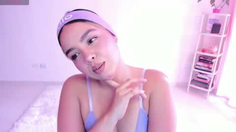 Alana online show from 11/22/25, 02:16