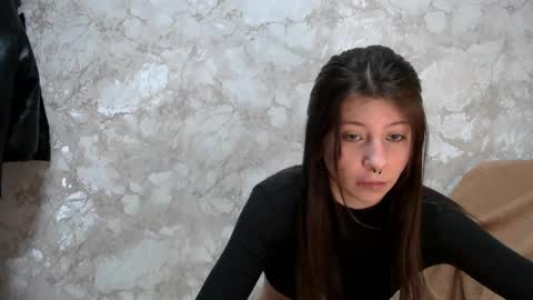 Snapshot of girl_cute007 chatting on 03/30/26, 05:03 girl_cute007 online show from 03/30/26, 05:03