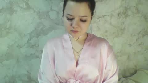 Snapshot of girl_cute07 chatting on 02/19/26, 07:10 girl_cute07 online show from 02/19/26, 07:10