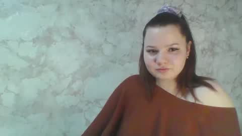 Snapshot of girl_cute07 chatting on 03/06/26, 07:21 girl_cute07 online show from 03/06/26, 07:21
