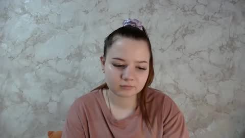 Snapshot of girl_cute07 chatting on 03/19/26, 04:22 girl_cute07 online show from 03/19/26, 04:22