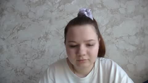 Snapshot of girl_cute07 chatting on 04/13/26, 02:55 girl_cute07 online show from 04/13/26, 02:55