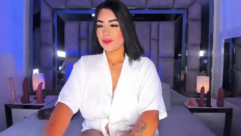 GIRL GRAY online show from 06/22/26, 07:11