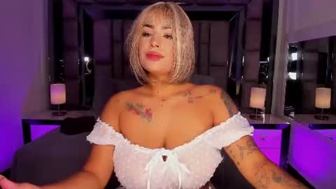 GIRL GRAY online show from 07/23/26, 07:12