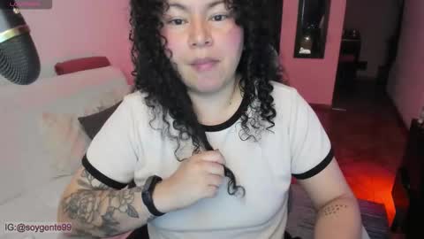 girl_inline online show from 11/03/25, 11:59