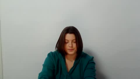 girl_leya online show from 11/17/25, 08:14