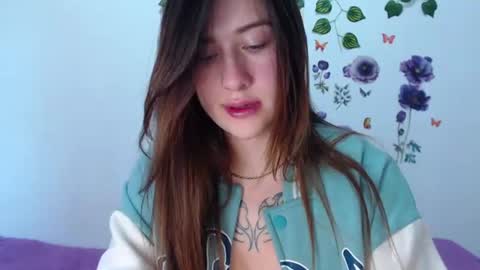 Isabella online show from 07/23/26, 10:29