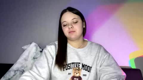 girl_shy07 online show from 02/09/26, 07:18