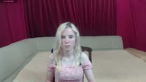 Katia online show from 06/19/26, 01:15