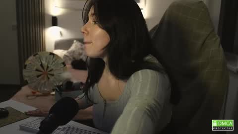 Kristin  online show from 02/23/25, 06:45