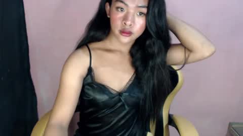 queen ronna online show from 01/06/25, 06:20