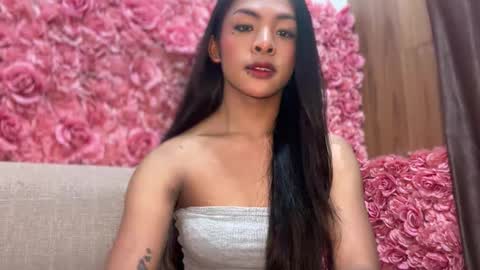 queen ronna online show from 09/19/25, 04:51