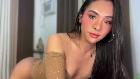 Snapshot of girlcock_dominantfucker chatting on 05/22/26, 11:21 queen ronna online show from 05/22/26, 11:21
