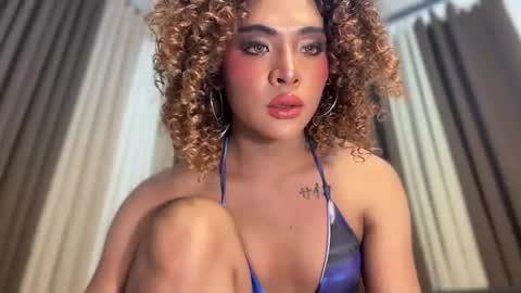 Snapshot of girlcock_dominantfucker chatting on 07/16/26, 06:14 queen ronna online show from 07/16/26, 06:14
