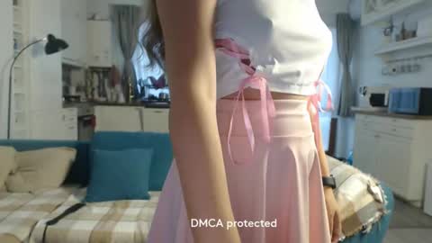 Snapshot of girlfrend10 chatting on 09/14/25, 03:44 Girlfriend online show from 09/14/25, 03:44