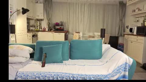 Snapshot of girlfrend10 chatting on 11/21/25, 04:27 Girlfriend online show from 11/21/25, 04:27