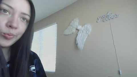 Jasmine online show from 10/21/25, 04:19