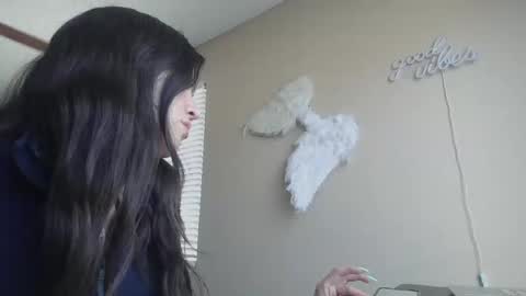 Jasmine online show from 06/10/26, 06:07