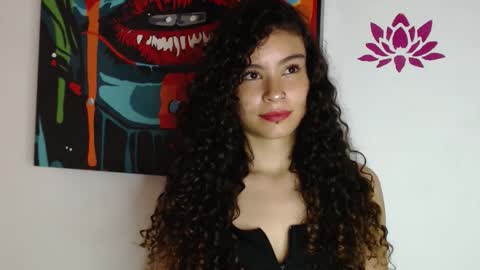 Snapshot of girlonhotflames chatting on 10/28/25, 12:58 LananaSofia and Boy online show from 10/28/25, 12:58