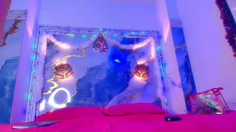 eleanor and celeste online show from 12/04/25, 03:27