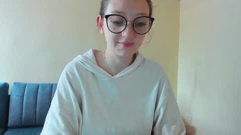 Maze    Thumbs up online show from 01/04/25, 04:00