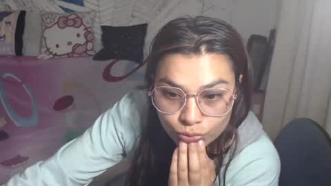 Snapshot of girlsex_hot chatting on 07/18/26, 04:27 girlsex_hot online show from 07/18/26, 04:27