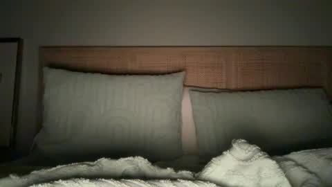 girlswanthis online show from 06/19/26, 02:49