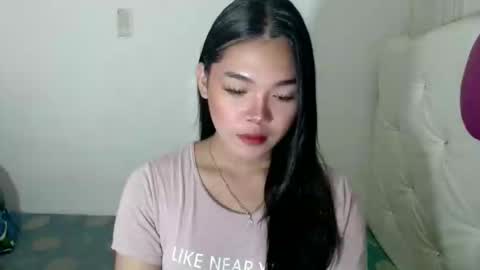 Snapshot of girlsweet_preciousxoxo chatting on 11/04/25, 11:20 Precious online show from 11/04/25, 11:20