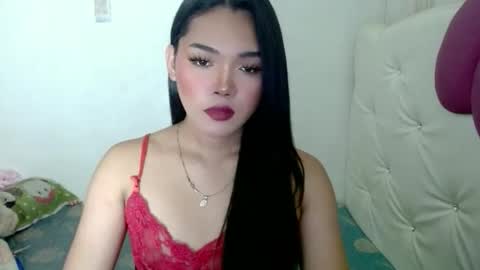 Snapshot of girlsweet_preciousxoxo chatting on 11/19/25, 11:43 Precious online show from 11/19/25, 11:43