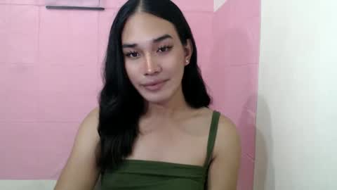 Rhaine online show from 12/03/24, 09:01