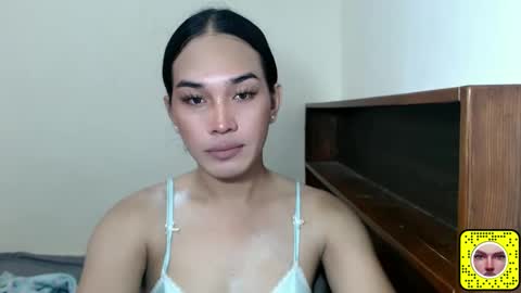 Rhaine online show from 01/06/25, 08:14